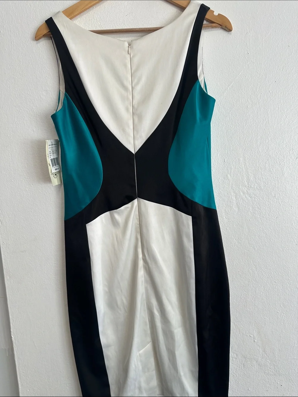 Signature by Sangria White, Black & Teal Colorblock Mini Dress